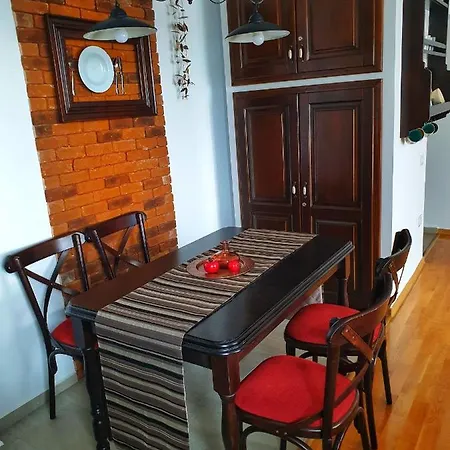 5 Star Apartment